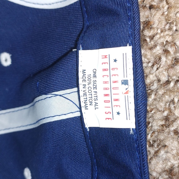 Fan Favorite Chicago Cubs Embroidered Logo & Lettering Blue Strapback Hat NWT - Picture 12 of 12